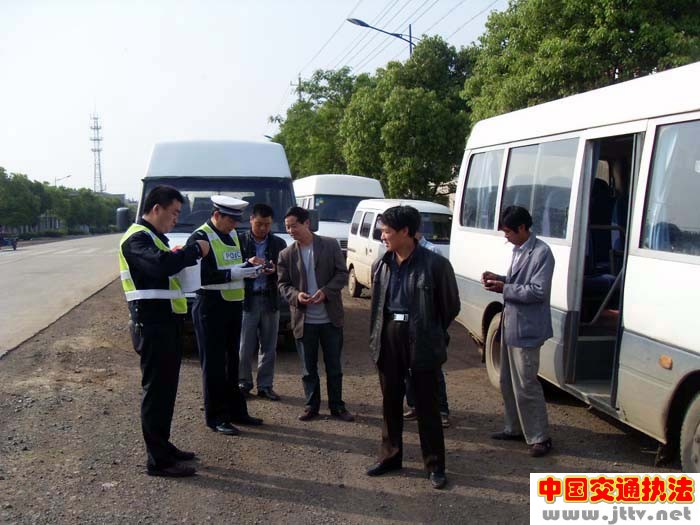江蘇盱眙：校車交通安全檢查“再發(fā)力”