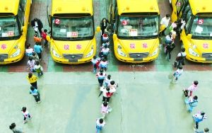 淮安盱眙縣43輛“大鼻子”校車投入運(yùn)營(yíng)