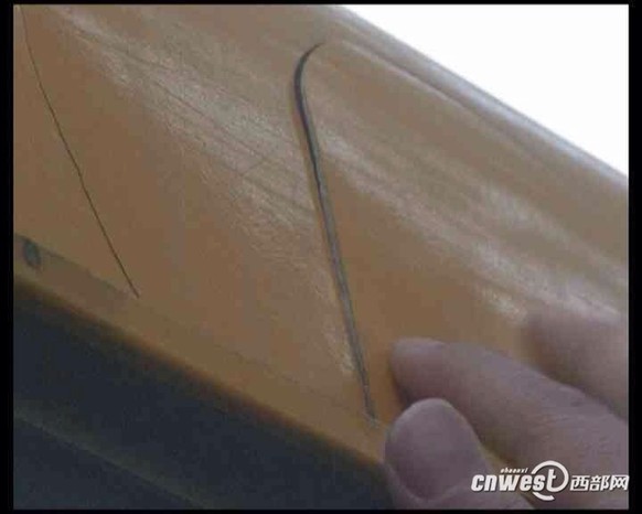 陜西渭南:校車漆皮開裂問題不斷 經銷商:是工藝問題