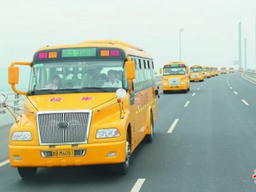 不避讓校車(chē)一次記6分 校車(chē)?？宽毜却?汽車(chē)之家