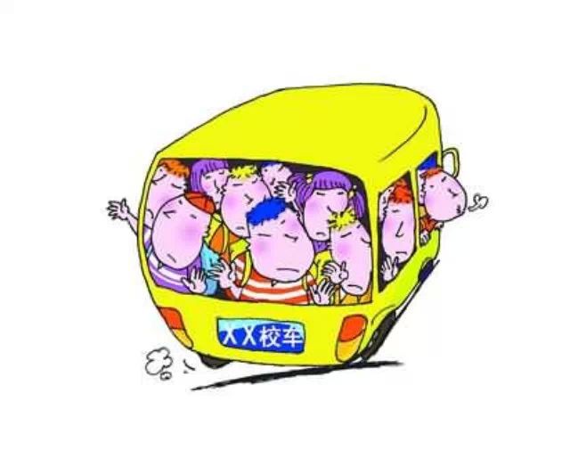 遵義：7座面包車擠14個孩子