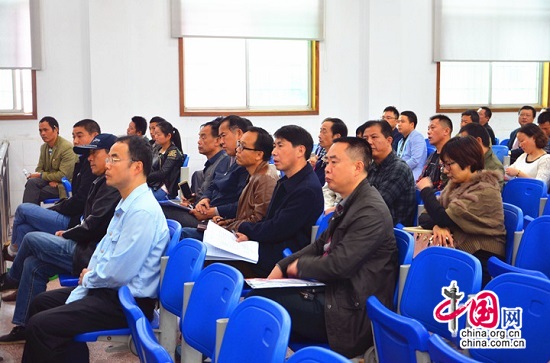 人大代表及群眾旁聽(tīng)庭審