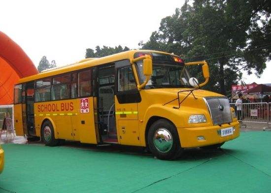 校車交通安全集中整治月專項(xiàng)行動啟動