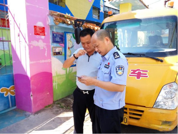 廣東佛岡從源頭上對校車加強管理