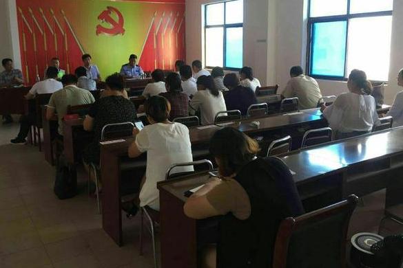 河南開封市：祥符區(qū)交警大隊(duì)召開校車安全管理工作會(huì)議