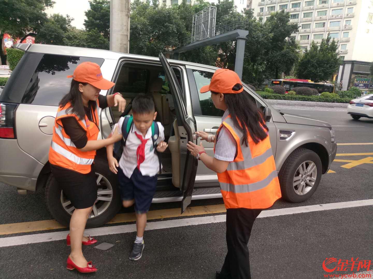 廣州：開學首日早晨，交警共查處校車違規(guī)違法行為25宗