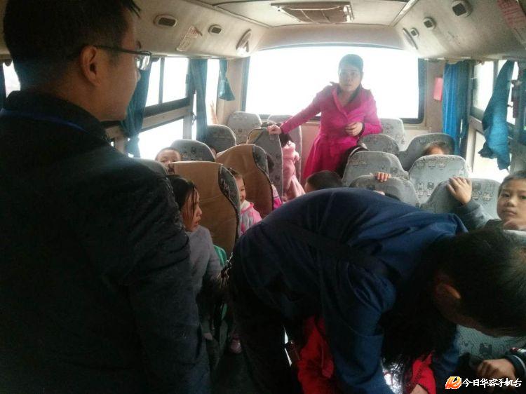 治河渡鎮：重點對校車“五項”違法違規情況進行集中整治