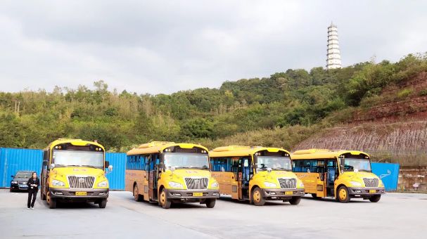 校車“起火”！內(nèi)江這所學(xué)校的孩子們都沒慌亂...