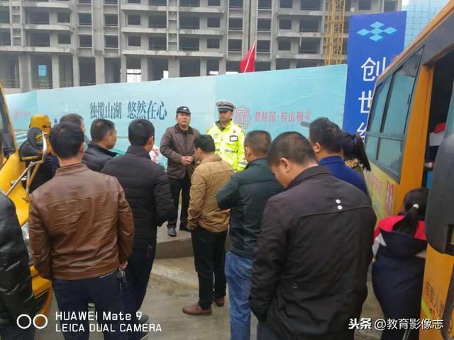 益陽交警開展校車安全大檢查為學子安全護航