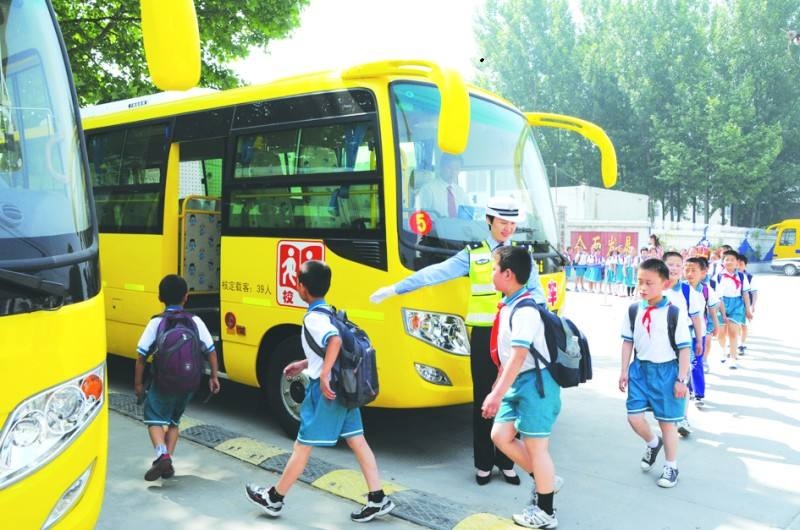 宜君縣五舉措將校車安全管理落到實處
