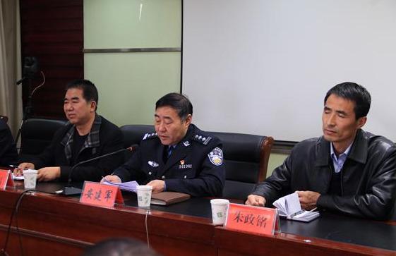西峰公安分局交警大隊(duì)召開2019全區(qū)校車安全管理工作會(huì)議