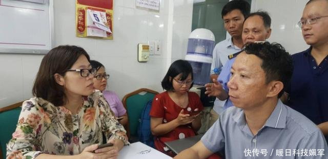 6歲男孩乘校車上學被遺忘在車里，下午被發現時已經死亡