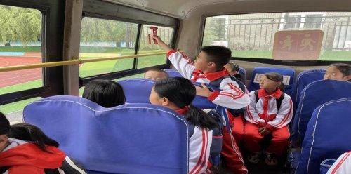昌圖北山小學(xué)校車遇險(xiǎn)逃生演練