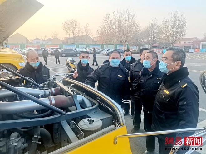 膠州：溫馨校車加密安全隱患排查頻次 確保冬季運(yùn)營(yíng)安全