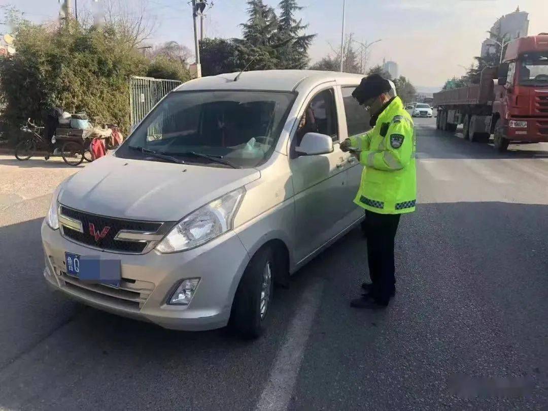 沂水這些“黑校車”拉載學(xué)生，被查！