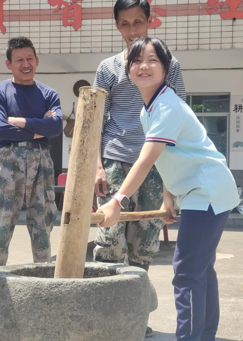 雙減下 諸暨這所學(xué)校開啟“神奇校車之旅”