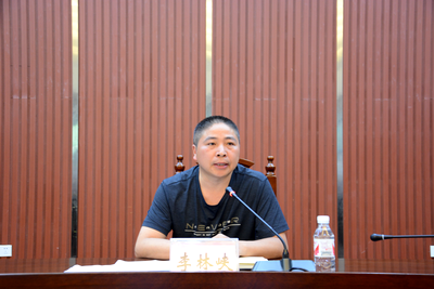 忠縣教委召開(kāi)全縣5月校車安全管理培訓(xùn)工作例會(huì)