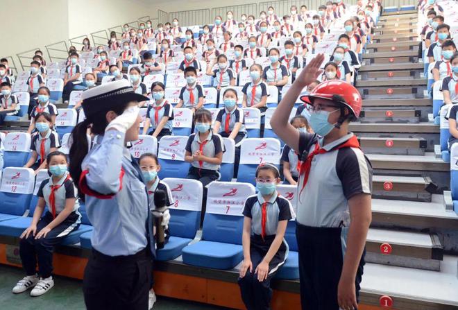 【豫筑平安】護校安園，河南交警在行動！
