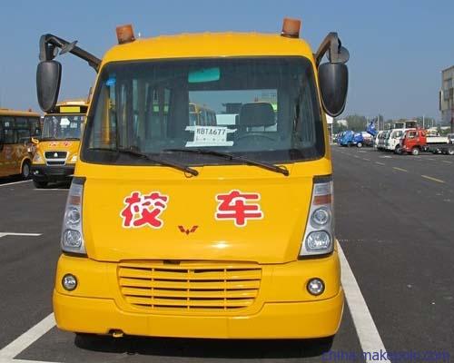 網上評論中國最安全，但為什么學生上下學家長還要接送？