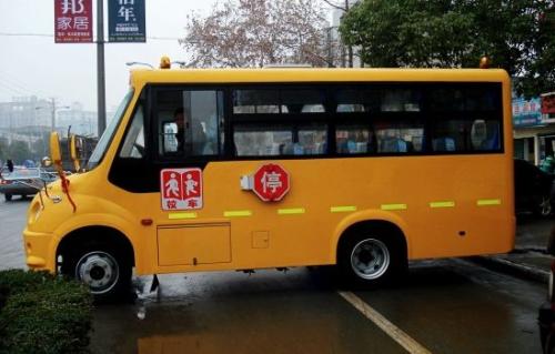 網上評論中國最安全，但為什么學生上下學家長還要接送？