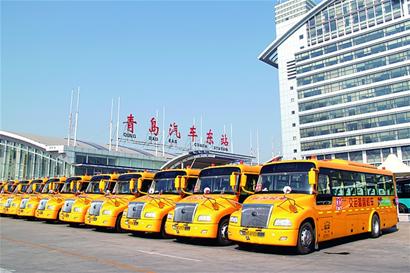 青島出臺校車安全管理辦法 監(jiān)控至少保存30天