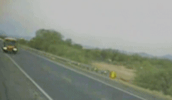 美國(guó)校車(chē)為什么安全性更高？