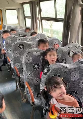 持C1駕照開37座校車，莫拿孩子生命當(dāng)兒戲