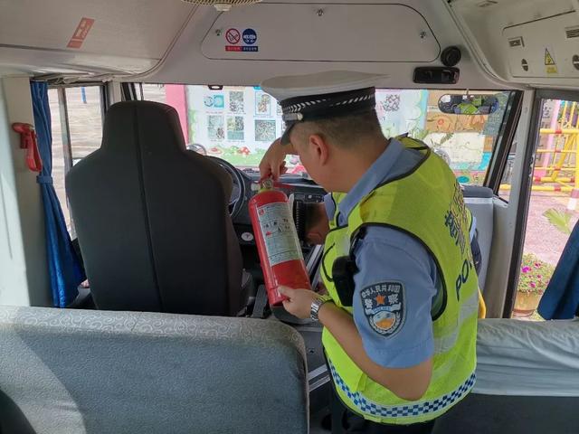 開學季！濟源交警深入校園送“安全”