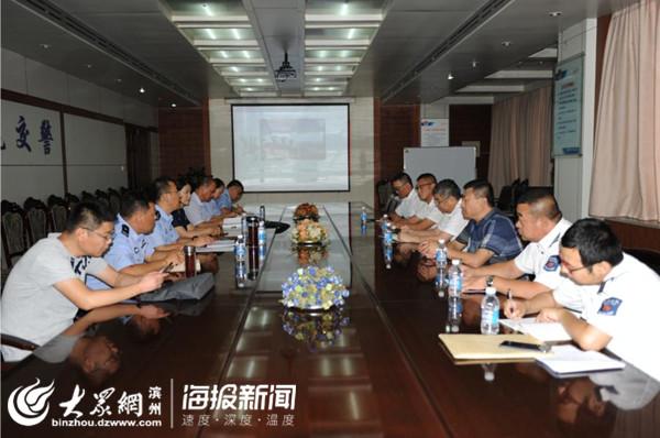 濱城交警召開校車安全座談會 確保轄區(qū)校車運(yùn)營安全