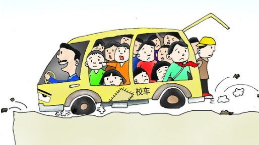 一線(xiàn)微觀｜驚！超員260%！面包車(chē)充當(dāng)校車(chē)超員運(yùn)送學(xué)生被交警查獲