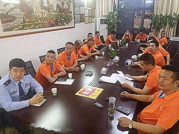 湖北：關注校車安全，鄂州大興校車一直在行動