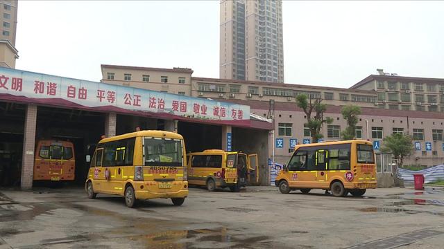 “綁定”升級！淥口區(qū)90臺校車更換安全帶