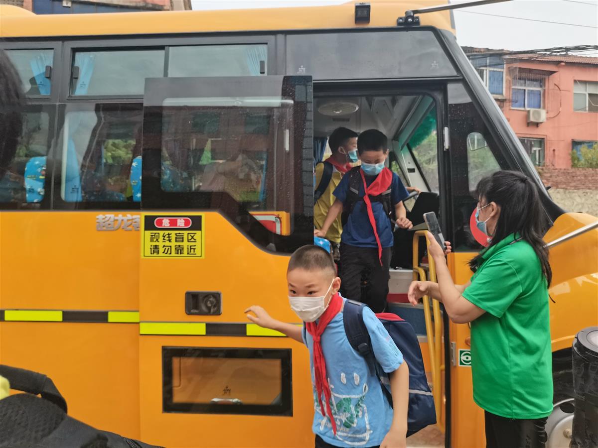 一下三民｜校車來了！武漢江夏全部偏遠街道將開通惠民農村校車