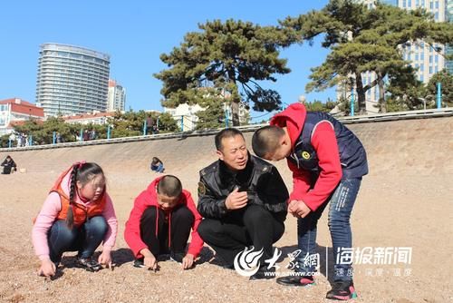 溫馨校車“寄養(yǎng)爸爸”與三名特殊兒童共度第12個“集體生日”