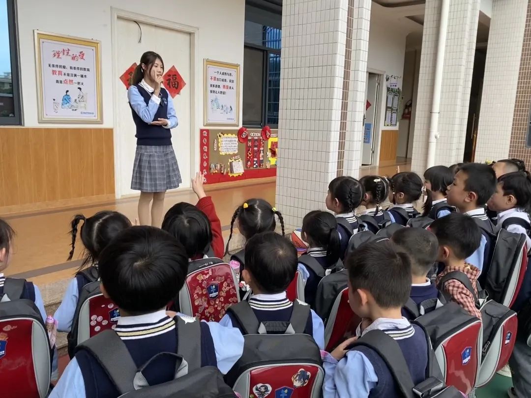 【校車安全】平安乘車，為愛護(hù)航——成田實驗幼兒園校車安全應(yīng)急演練