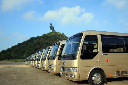 服務(wù)G20峰會 宇通T7高端公商務(wù)車正式交付杭州