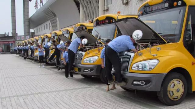 安運校車大檢查，為學生開學做準備