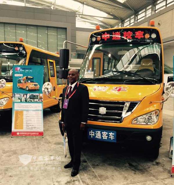 中通校車(chē)閃耀西安國(guó)際商用車(chē)展覽會(huì)