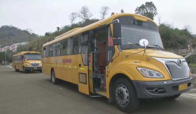 三門家長！定制校車來了，快來看有經過你家小區嗎？還可預約報名！
