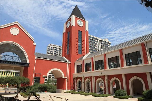 今年，歷城區9所新建學校、8所新建幼兒園啟用