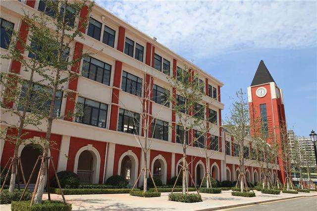 今年，歷城區9所新建學校、8所新建幼兒園啟用