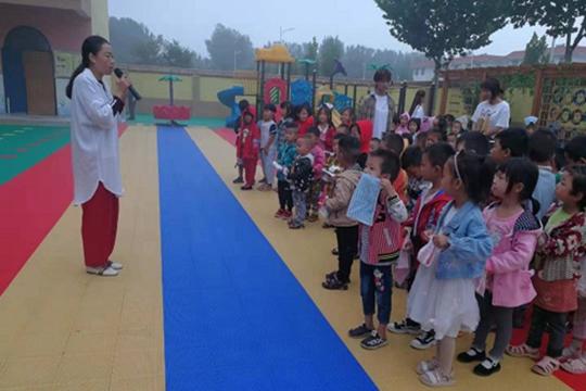 中牟縣水沱寨幼兒園舉行消防演習(xí) 提高師生安全意識