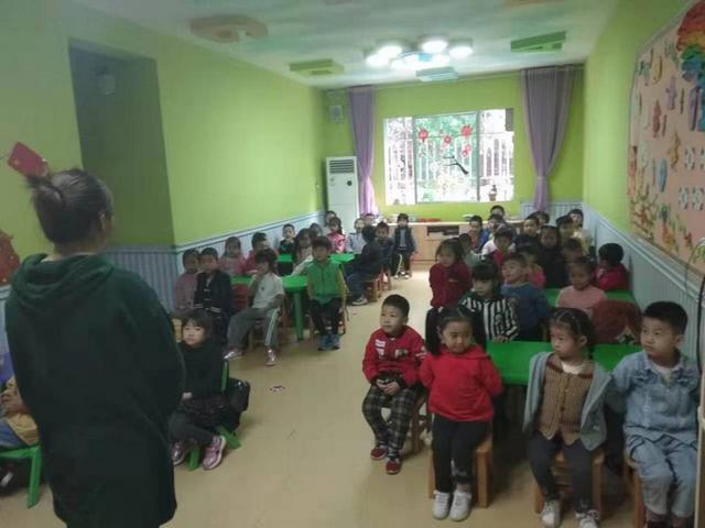 簡(jiǎn)城青蘋(píng)果幼兒園開(kāi)展“防暴防恐”演練