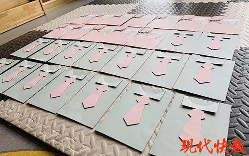 南京一幼兒園首開“婚禮課”，28個娃娃把老師“嫁”了！