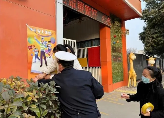 校車安全無小事，嚴(yán)查嚴(yán)管護(hù)安全
