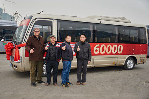 宇通2014年第60000輛客車(chē)下線 帶領(lǐng)中國(guó)客車(chē)行業(yè)攀上新高點(diǎn)