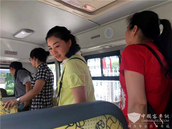 愛心筑夢！“百城千?！卑矂P校車公益行活動全國啟動