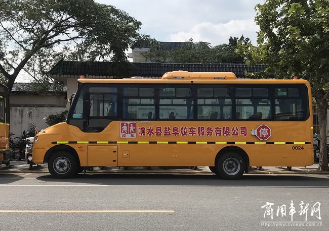 管理搞上去、收費(fèi)降下來(lái)！起底鹽阜校車安全運(yùn)營(yíng)背后的秘密
