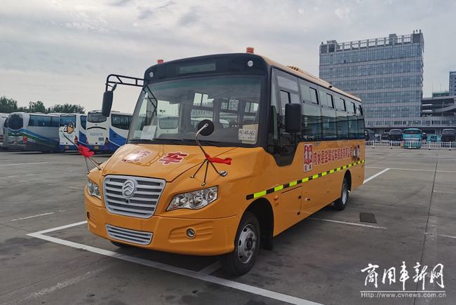 管理搞上去、收費(fèi)降下來(lái)！起底鹽阜校車安全運(yùn)營(yíng)背后的秘密