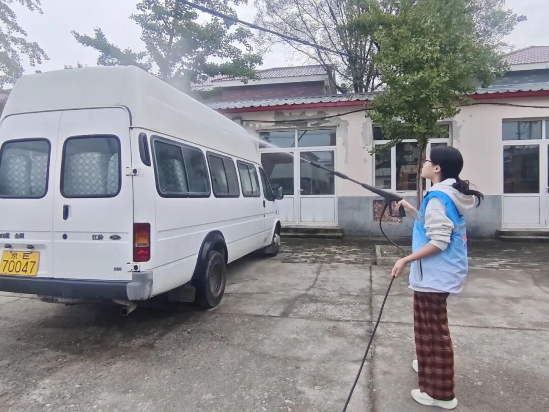 【改革提質(zhì)年】百善鎮(zhèn)上東廓村:志愿服務(wù)煥新校車,文明實踐溫暖民心 【改革提質(zhì)年】百善鎮(zhèn)上東廓村:志愿服務(wù)煥新校車,文明實踐溫暖民心